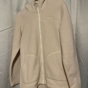 Medium Columbia sweater